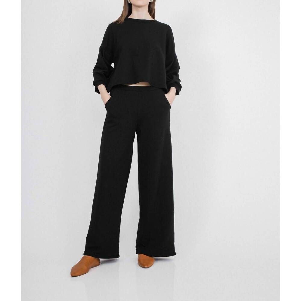 NEW CORINNE COLLECTION millie top in black